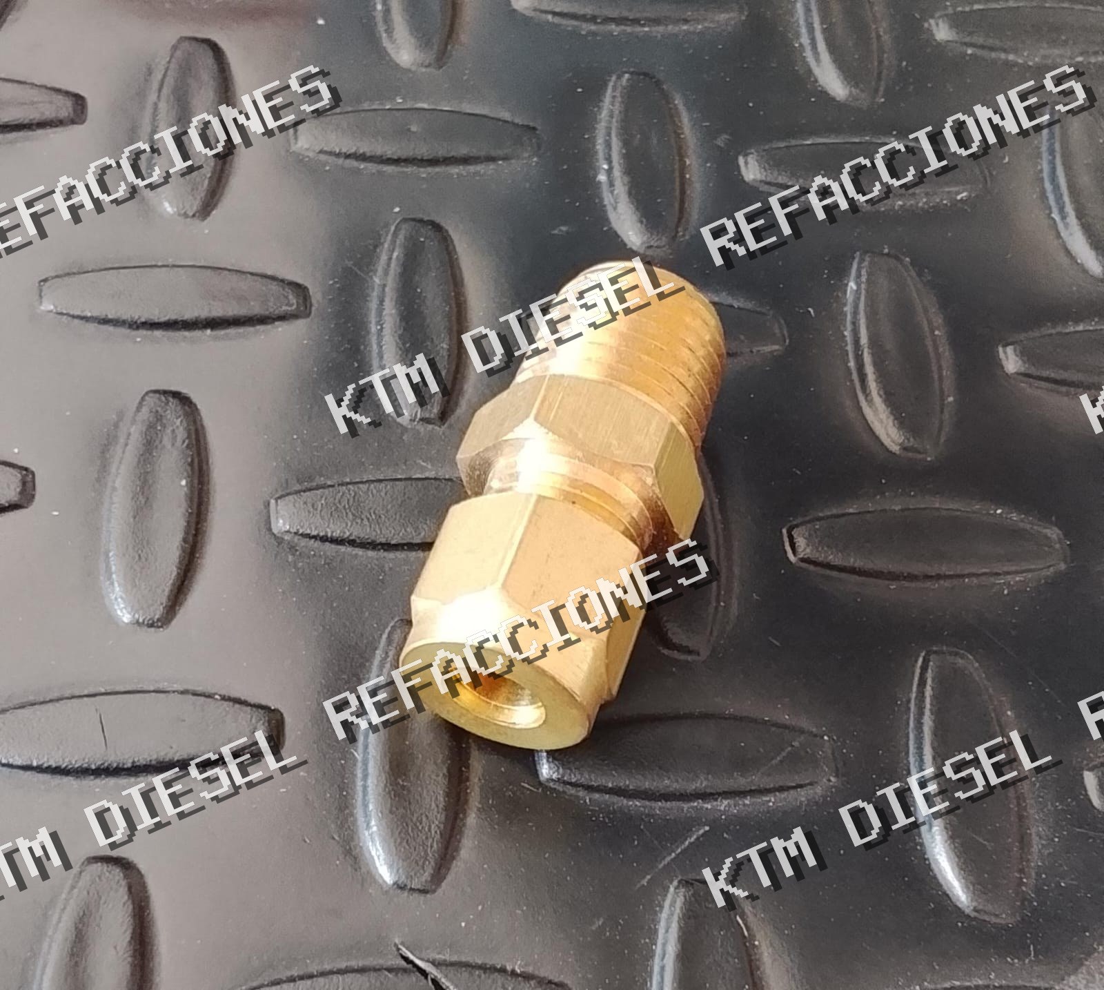 CONEXION RECTA 1/4 A 1/4 NPT LATON