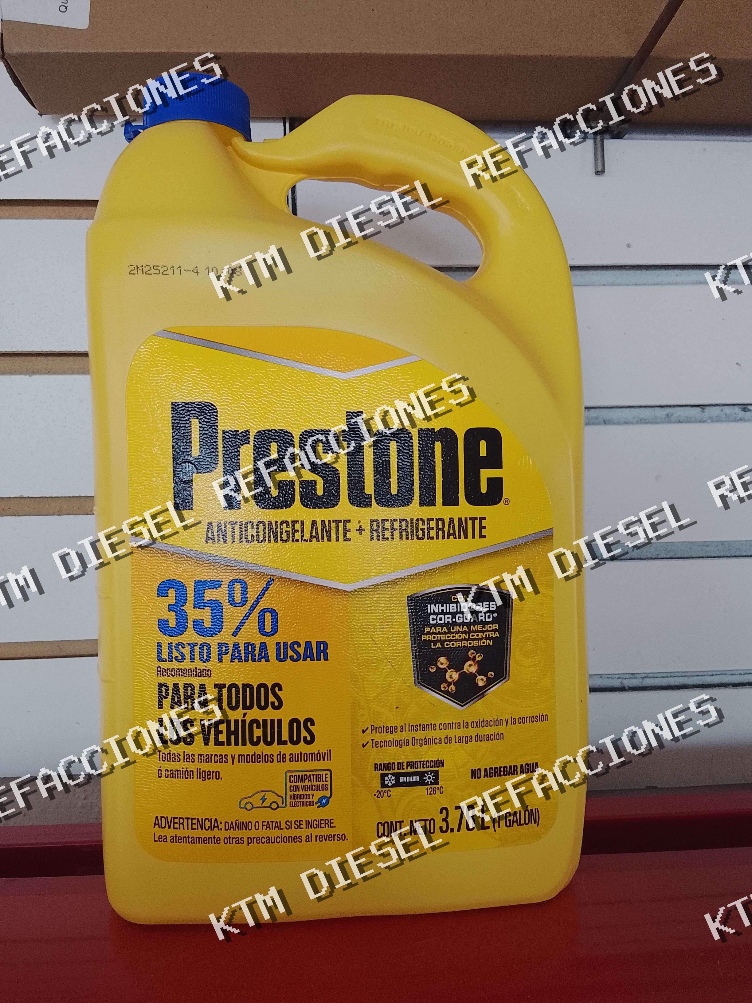 ANTICONGELANTE Y REFRIGERANTE 35% UNIVERSAL 3.78LT