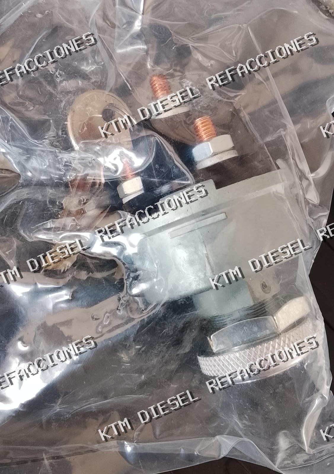 INTERRUPTOR LLAVE 4 TERMINALES UNIVERSAL STANDARD LS 15